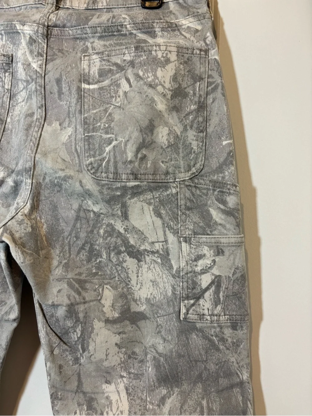 Hollister Men's Gray Abstract Print Cargo Pants